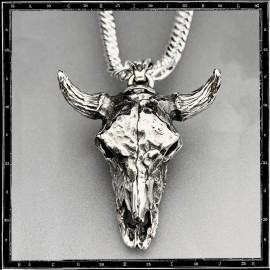 COW SKULL PENDANT (Large 3D)