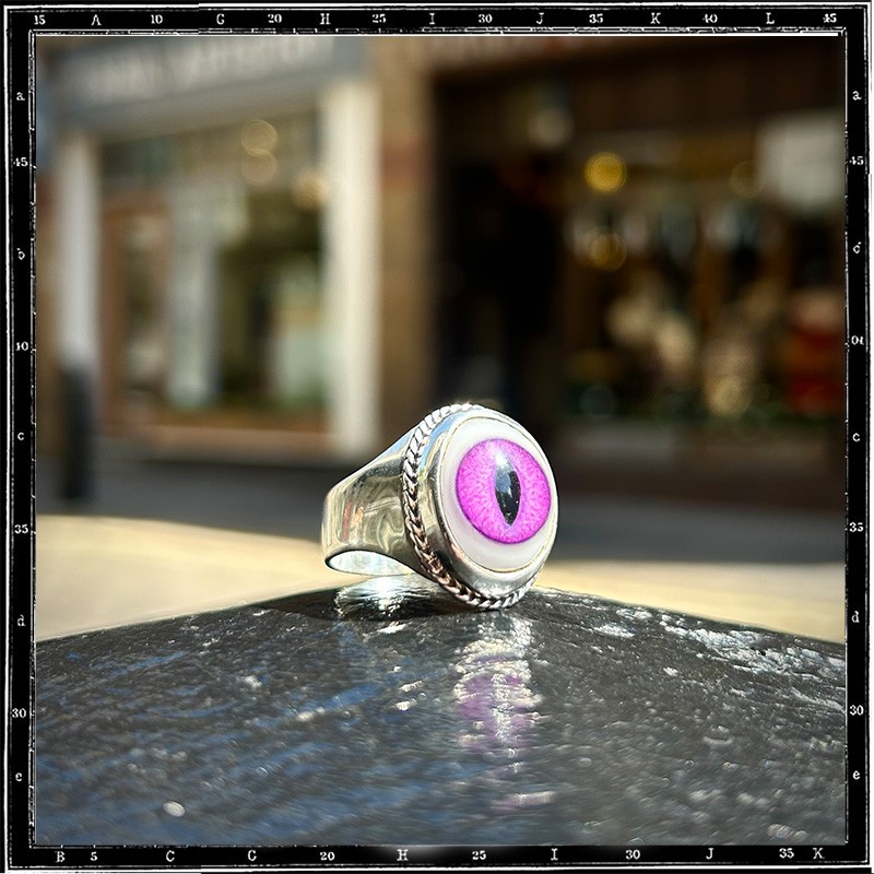 Plain Eye Ring (vertical)