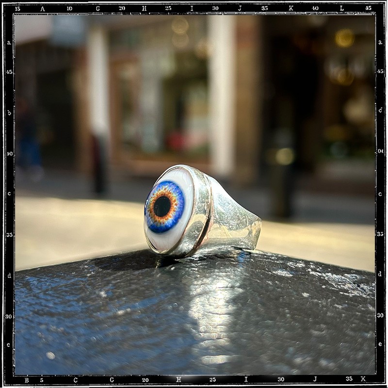 Plain Eye Ring (vertical)