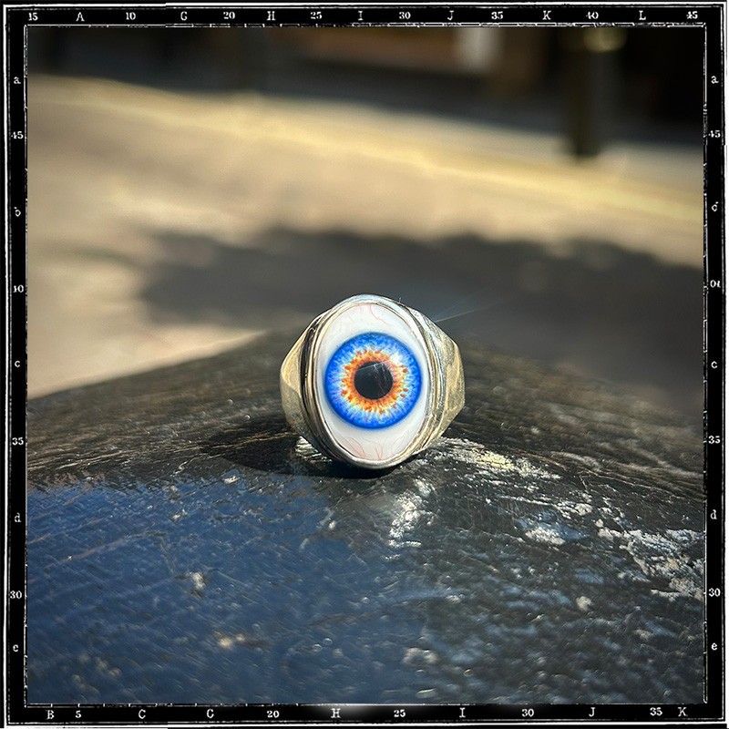 Plain Eye Ring (vertical)