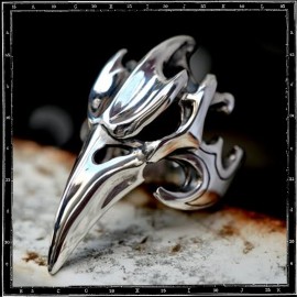 Evil bird skull ring