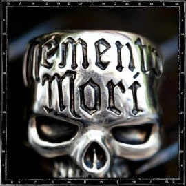 Memento Mori Skull Ring