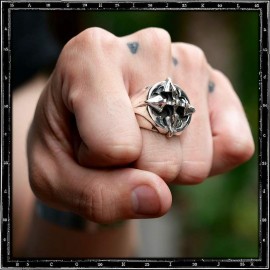 Heavy signet Tudor cross ring Heavy signet Tudor cross ring