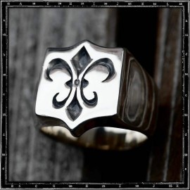 Shield Fleur de Lys ring Shield Fleur de Lys ring