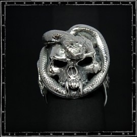 Skull & snake ring