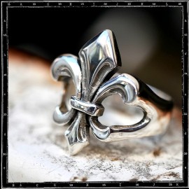 Fleur de lys ring (flat top)