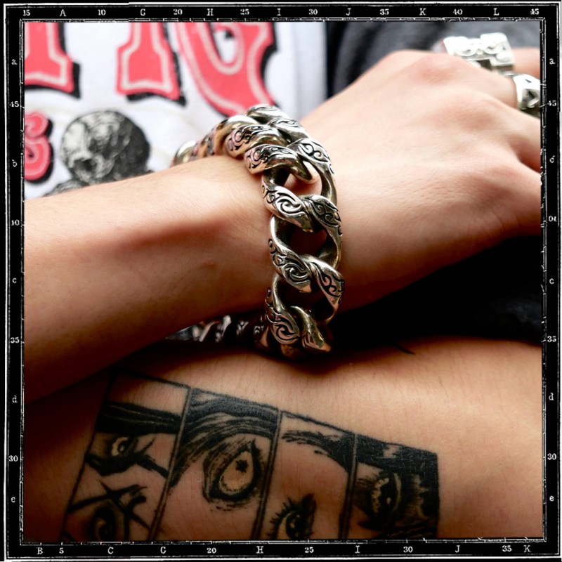 TRIBAL LINK BRACELET