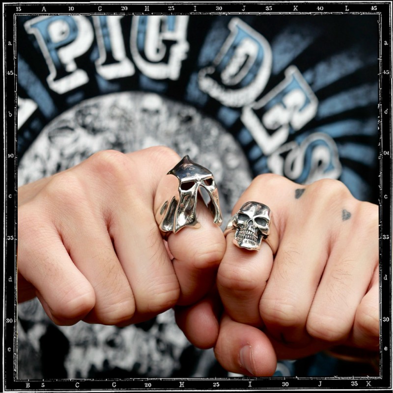 Gallows skull ring