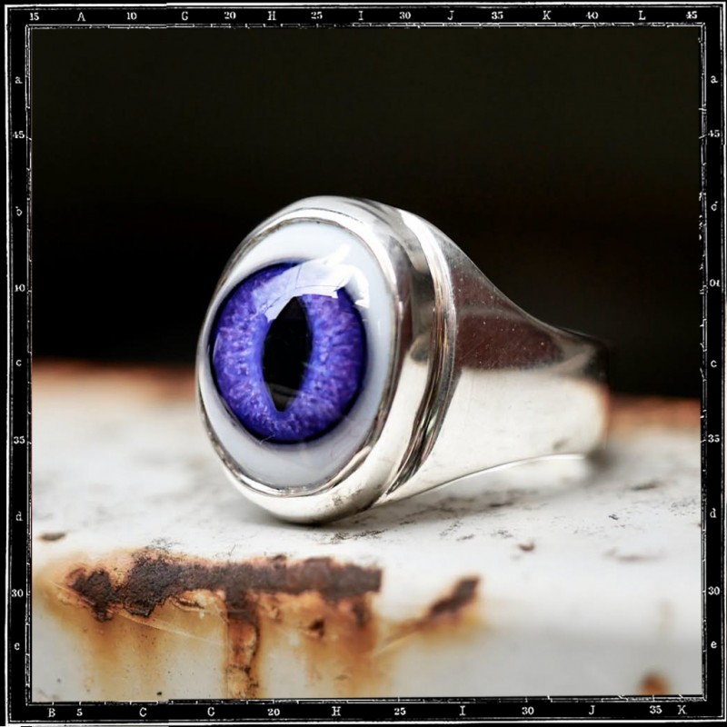 Plain Eye Ring (vertical)