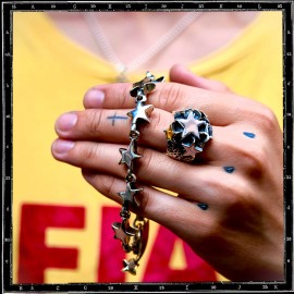 Star cluster ring