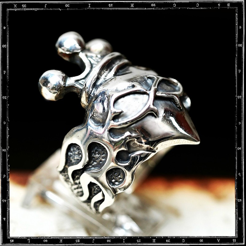 Sacred heart ring (large)