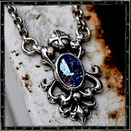 Large Tudor pendant Large Tudor pendant