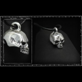 Mini evil skull pendant