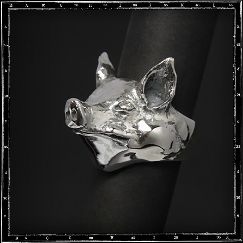 Pig head ring (large)